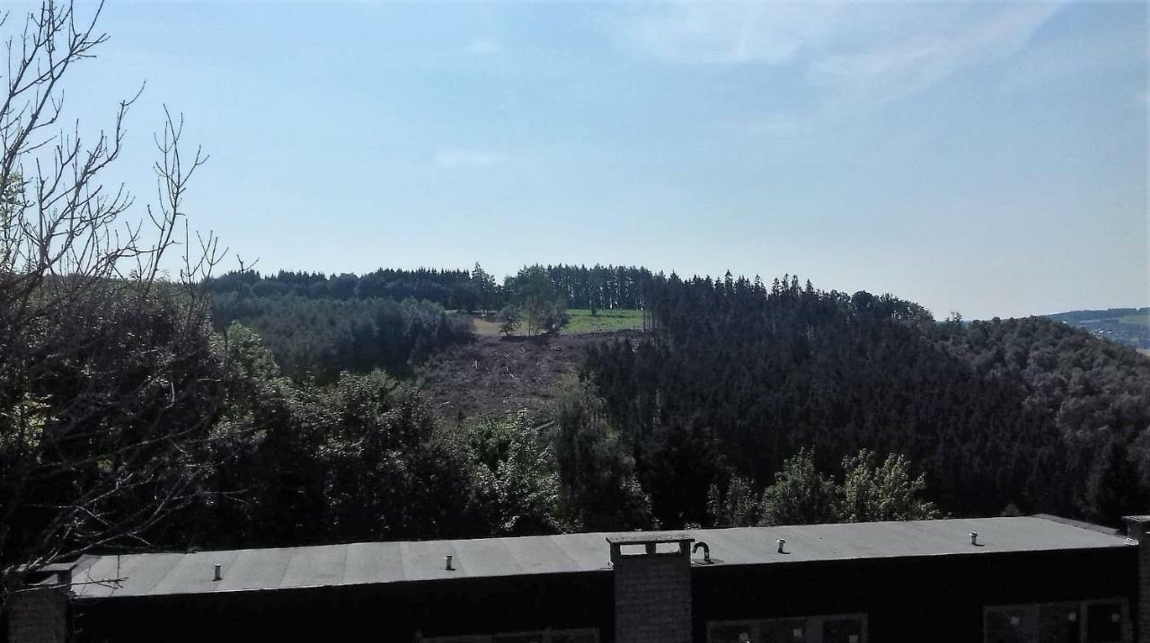 Au Havre Du Circuit Villa Malmedy Eksteriør billede